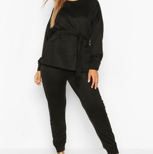 Plus sweat suit with belt